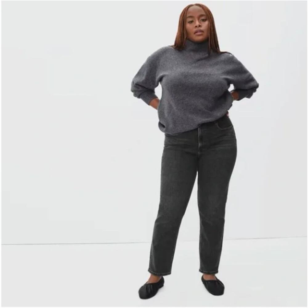 NEW Everlane The Curvy‎ '90s Cheeky® Straight Jeans in Washed Black Size 32